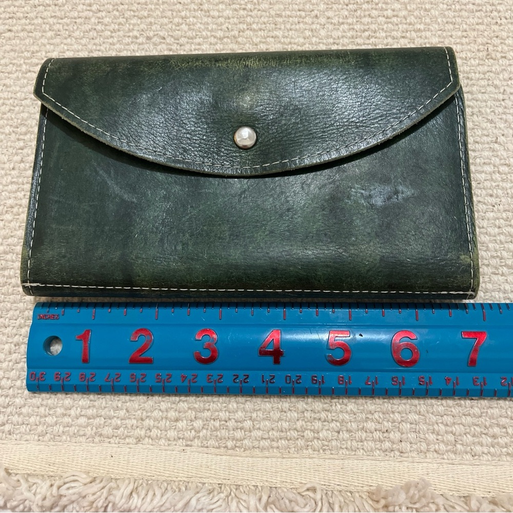 VTG Sandalwood Cowhide Brazil Tooled Green Leather Trifold Wallet-7x4
